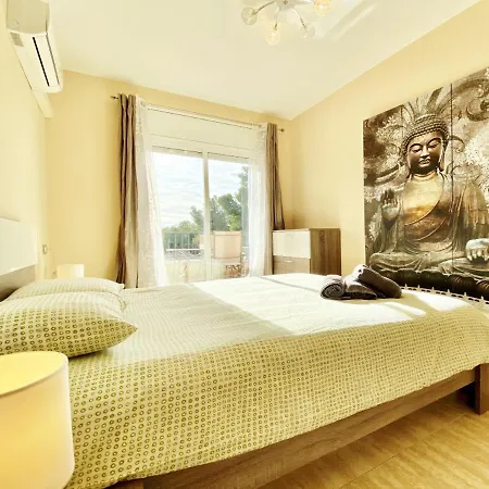 Jasmina Well Equipped With Air Conditioning & Private Swimming Pool Ideal For Families