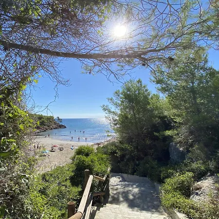 Jasmina Well Equipped With Air Conditioning & Private Swimming Pool Ideal For Families *